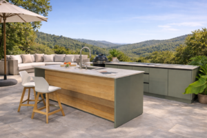 Lire la suite à propos de l’article Plan de travail en Dekton ou inox 316L : le choix de l’excellence chez Atlantic Inox